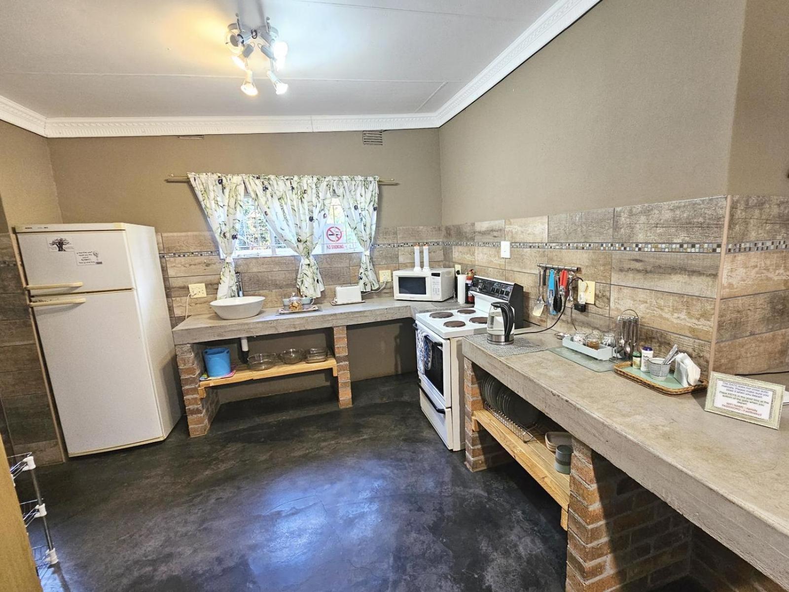 Apricity Inn Louis Trichardt Εξωτερικό φωτογραφία